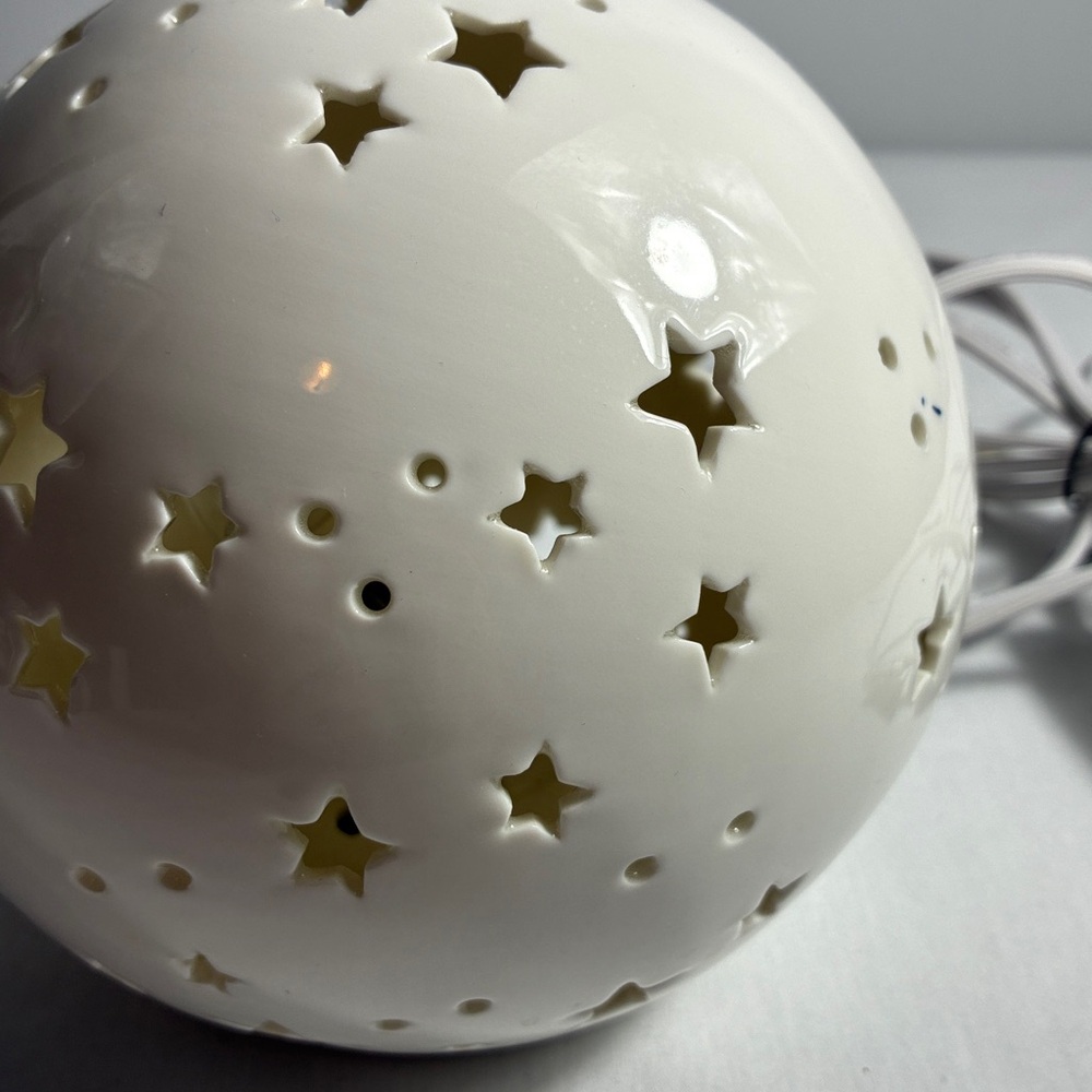 Starry Night Light Ceramic White Globe Lamp - Picture 7 of 11